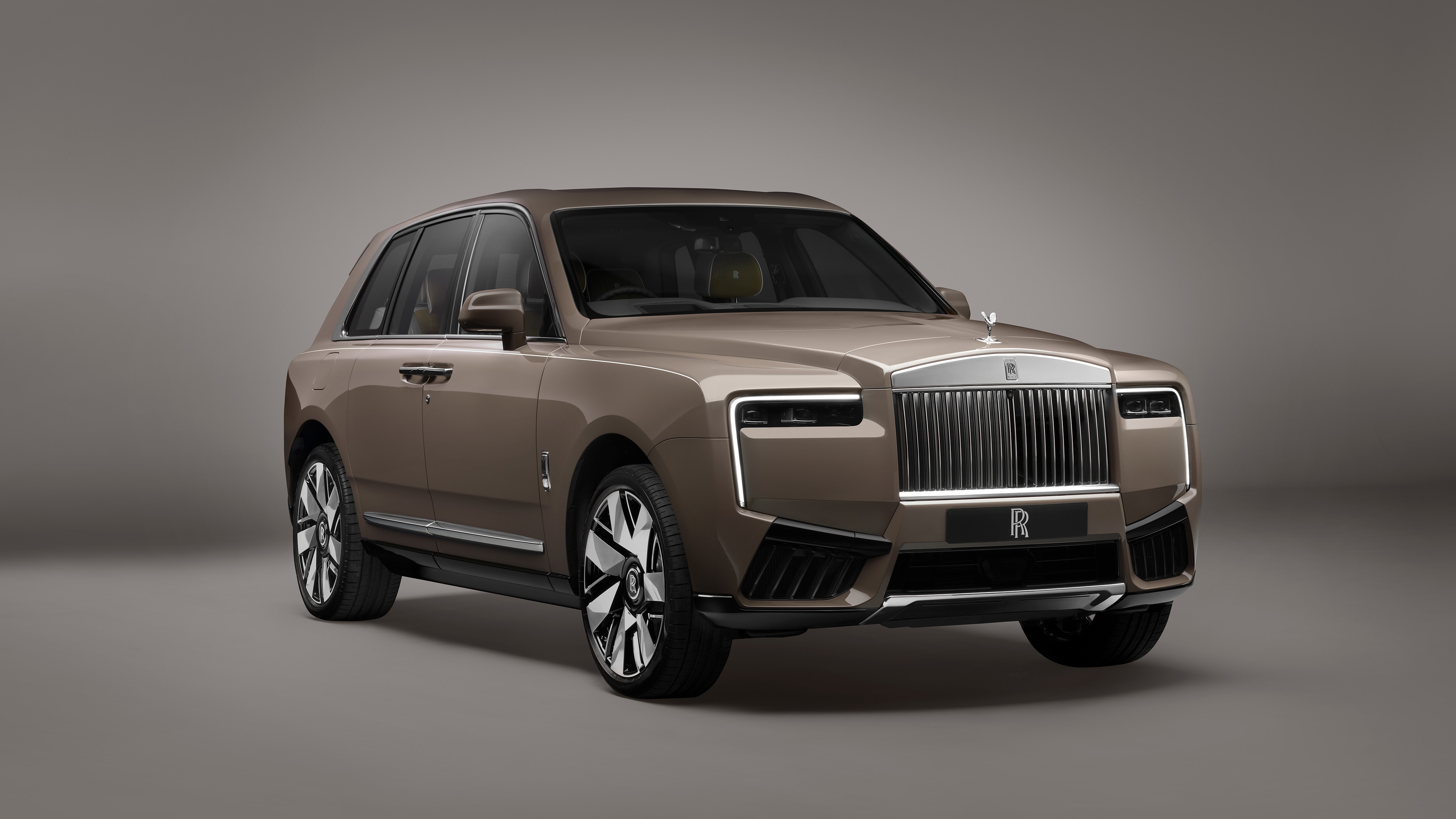 2026-RollsRoyce-CullinanSeriesII-Base-Sedan-L01.jpg